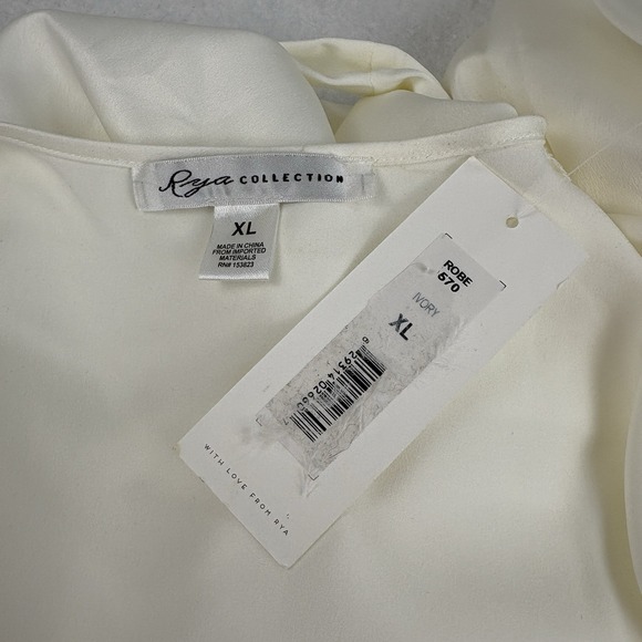 Rya Collection Robe XL NEW Cream Ostritch Feather Sleeves Glam Bridal Hooneymoon - Picture 4 of 11